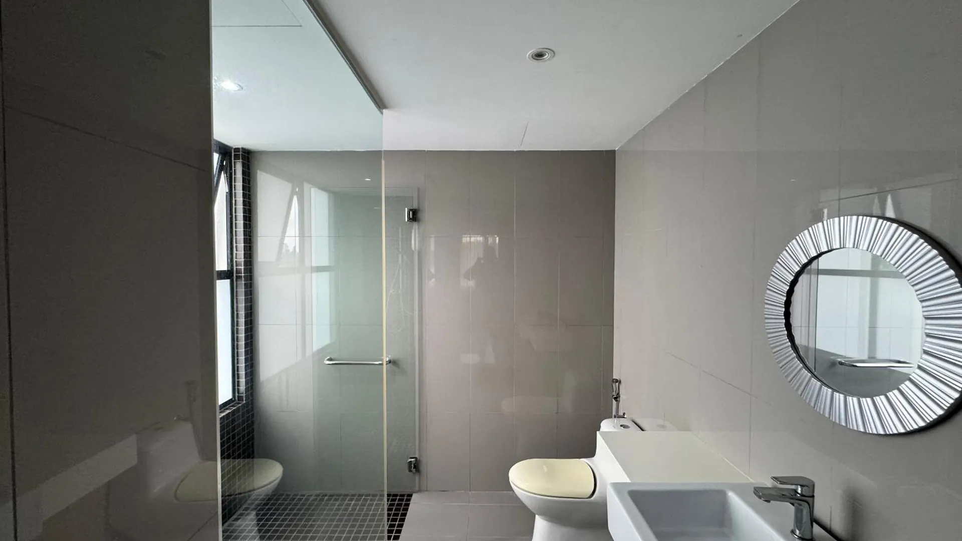 Renai Bukit Jelutong Home Shah Alam Apartment